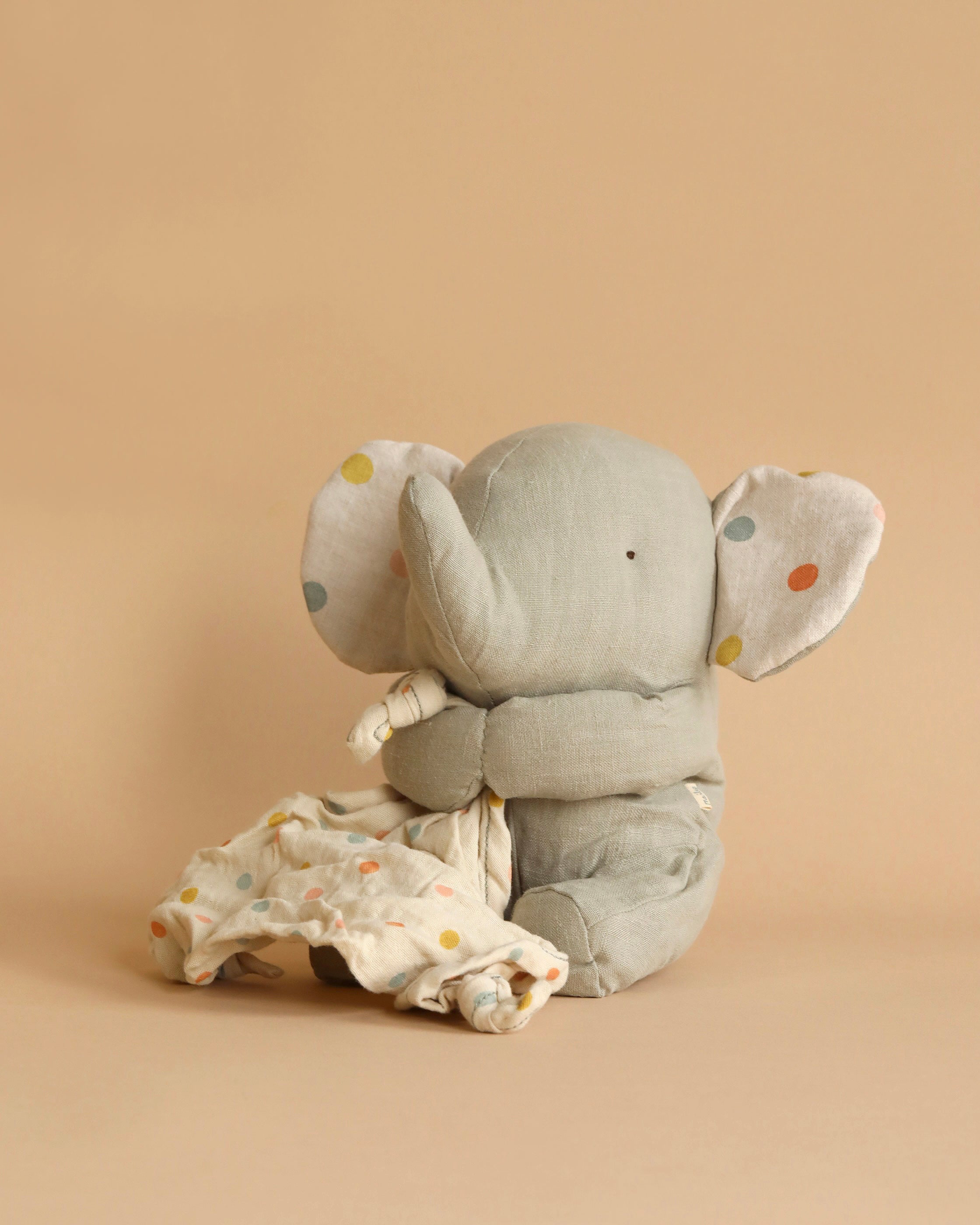 Maileg Lullaby Friends - Elephant - Iron grey (Plays Music)